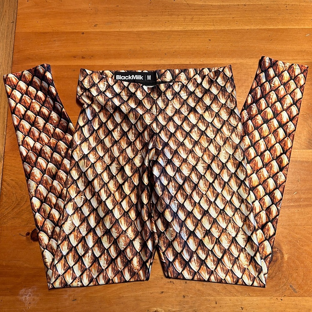 Blackmilk Dragon Scales Gold leggings M